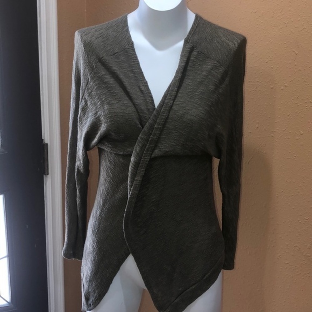 Foreign exchange cardigan